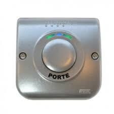 BOUTON POUSSOIR ZAMAC NO/NF 90X90 LUMINEUX IP54/IK09 - BA/OF/90LH